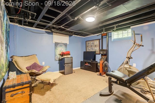 88 Amherst Road, Pleasant Ridge, MI 48069