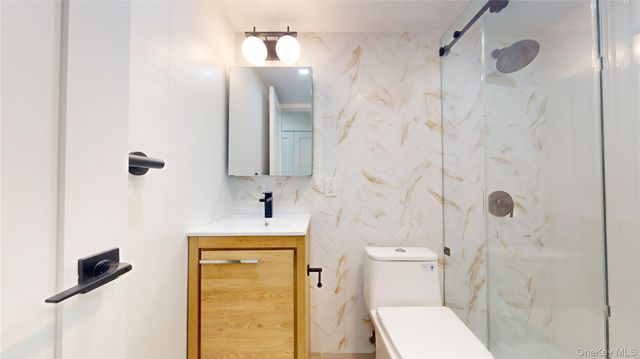 63-52 Saunders Street 2B, Rego Park, NY 11374