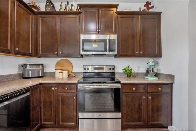4913 True Fews Circle, Parkton, NC 28371