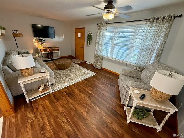 81 E 200 S, Princeton, IN 47670