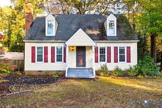 9819 Nott Ln, Chester, VA 23832