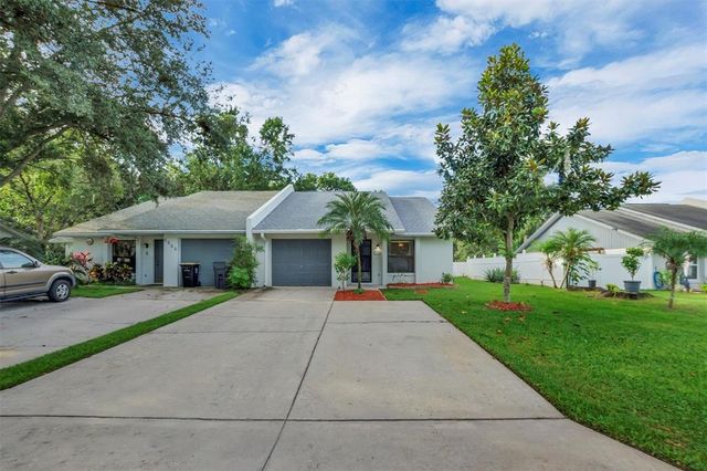 1154 DOSSEYWOOD LANE, Lakeland, FL 33811