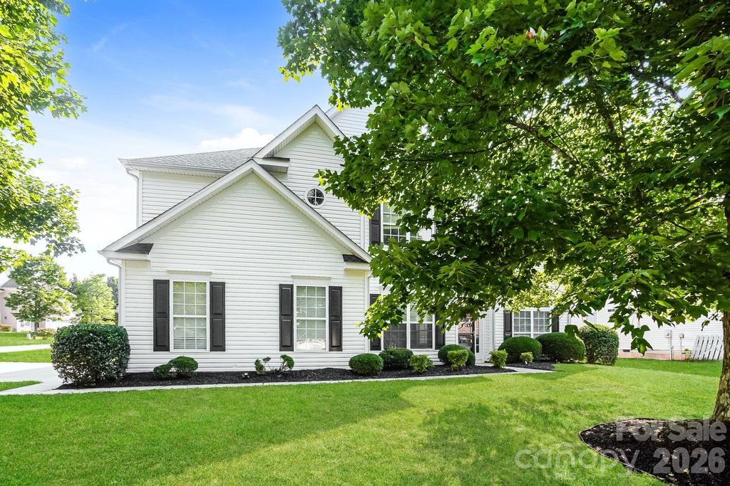 200 Golden Valley Drive, Mooresville, NC 28115