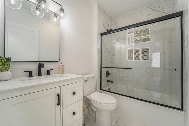 1007 Mohawk Avenue, Royal Oak, MI 48067