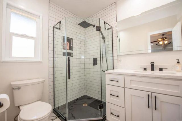 2094 Thibodo Ct, Vista, CA 92081