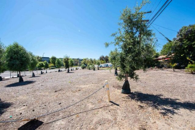 2094 Thibodo Ct, Vista, CA 92081