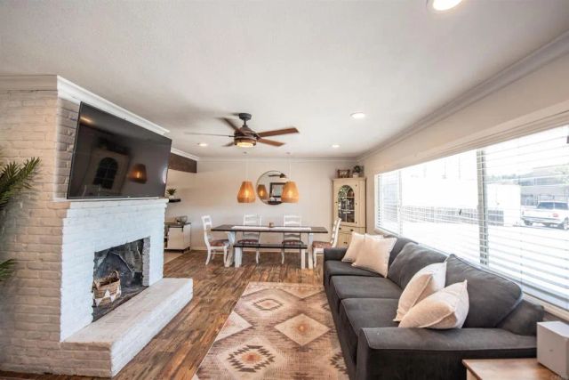 2094 Thibodo Ct, Vista, CA 92081