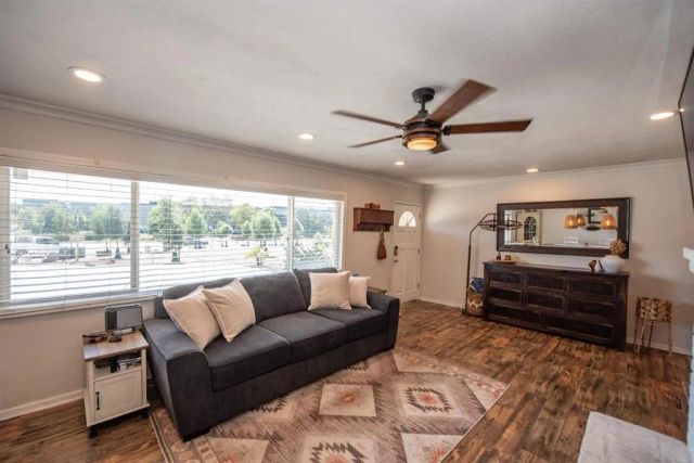 2094 Thibodo Ct, Vista, CA 92081