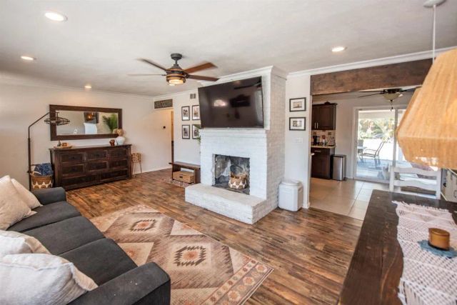 2094 Thibodo Ct, Vista, CA 92081