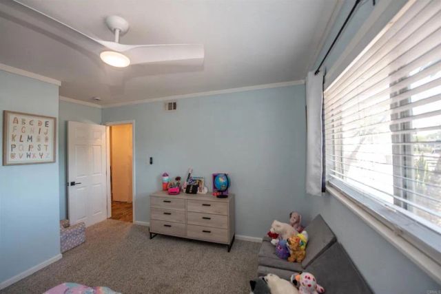 2094 Thibodo Ct, Vista, CA 92081