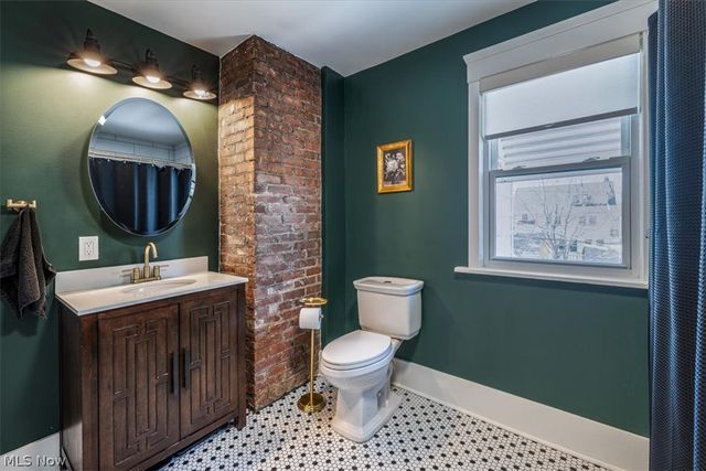 1208 French Avenue, Lakewood, OH 44107