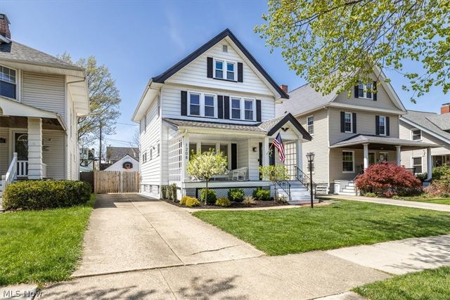 1208 French Avenue, Lakewood, OH 44107