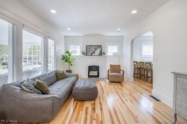 1208 French Avenue, Lakewood, OH 44107