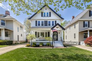1208 French Avenue, Lakewood, OH 44107