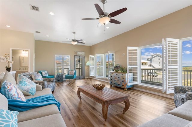 7557 Welkan Cove, Port Aransas, TX 78373