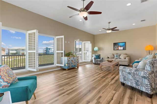 7557 Welkan Cove, Port Aransas, TX 78373
