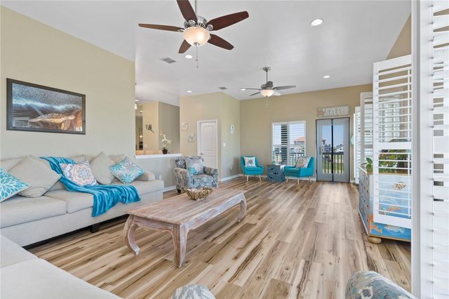 7557 Welkan Cove, Port Aransas, TX 78373