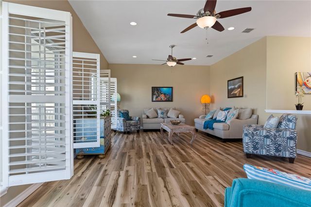 7557 Welkan Cove, Port Aransas, TX 78373