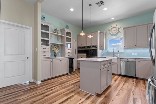 7557 Welkan Cove, Port Aransas, TX 78373