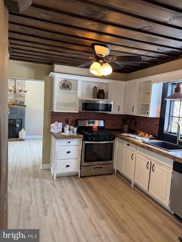 37 WALDRON ROAD, Allentown, NJ 08501