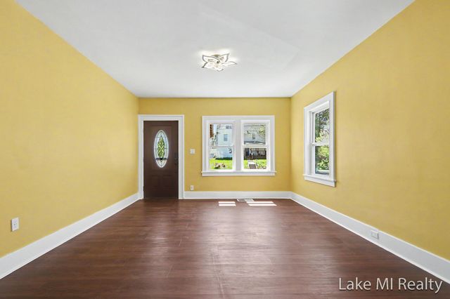 719 Leonard Street Ne, City Of Grand Rapids, MI 49503
