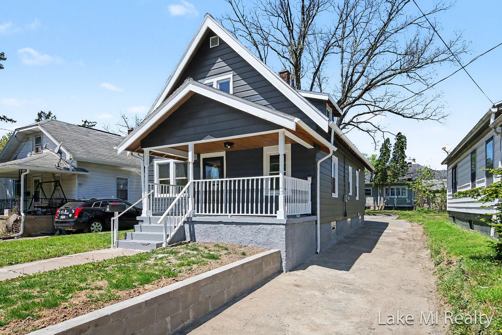 719 Leonard Street Ne, City Of Grand Rapids, MI 49503
