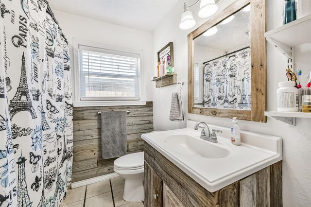 2009 15th Avenue N, Texas City, TX 77590