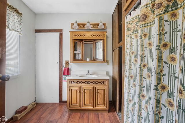 2601 Sharon Hollow Road, Sharon Twp, MI 49240