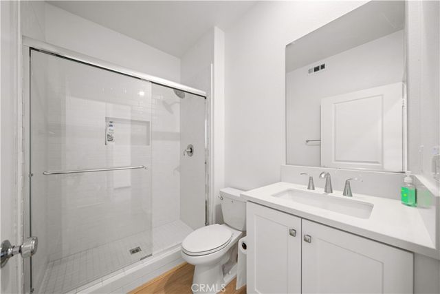 201 Yerba, Irvine, CA 92618