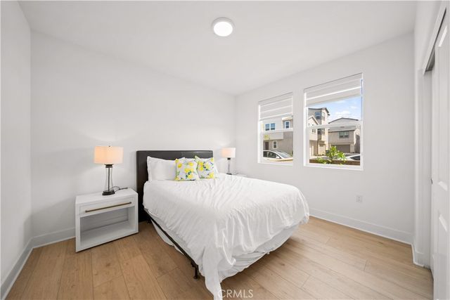 201 Yerba, Irvine, CA 92618