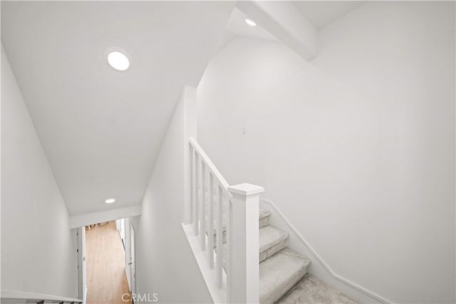 201 Yerba, Irvine, CA 92618