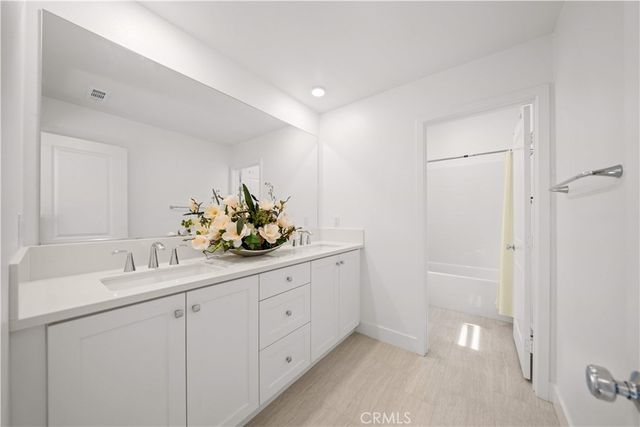 201 Yerba, Irvine, CA 92618