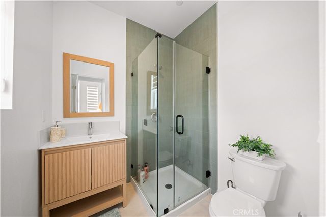 201 Yerba, Irvine, CA 92618