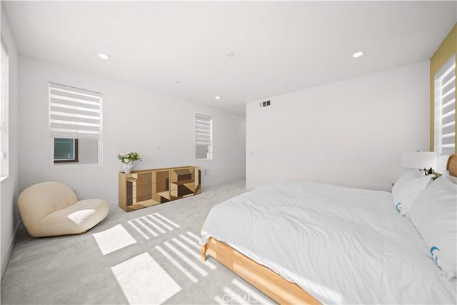 201 Yerba, Irvine, CA 92618