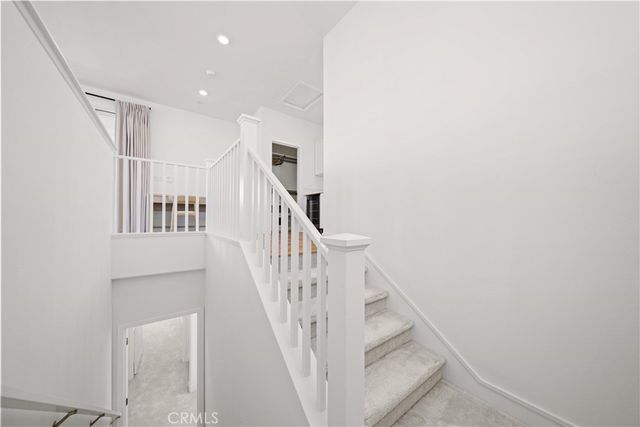 201 Yerba, Irvine, CA 92618