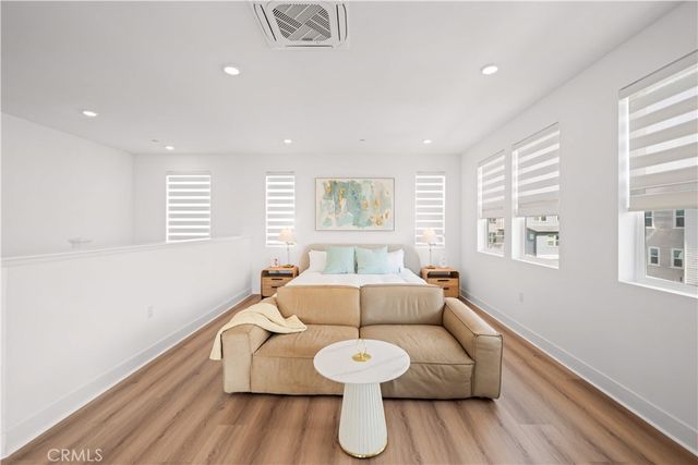 201 Yerba, Irvine, CA 92618