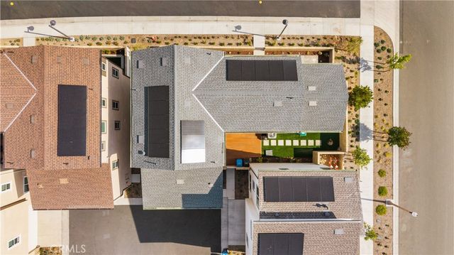 201 Yerba, Irvine, CA 92618