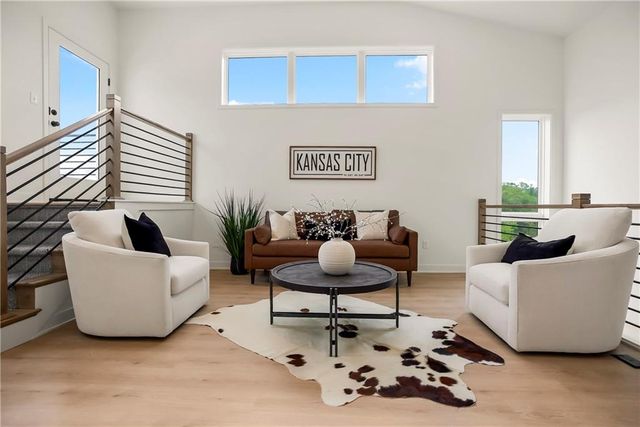 9311 Aminda Street, Lenexa, KS 66227