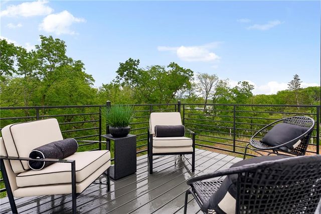9311 Aminda Street, Lenexa, KS 66227