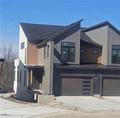 9311 Aminda Street, Lenexa, KS 66227