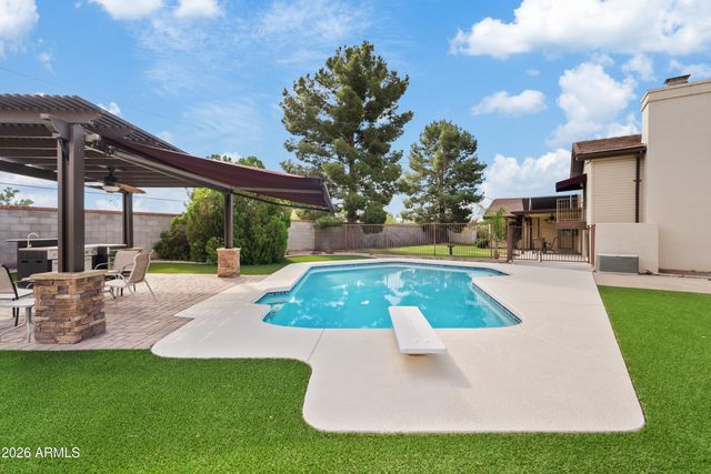 843 N WINTHROP Circle, Mesa, AZ 85213