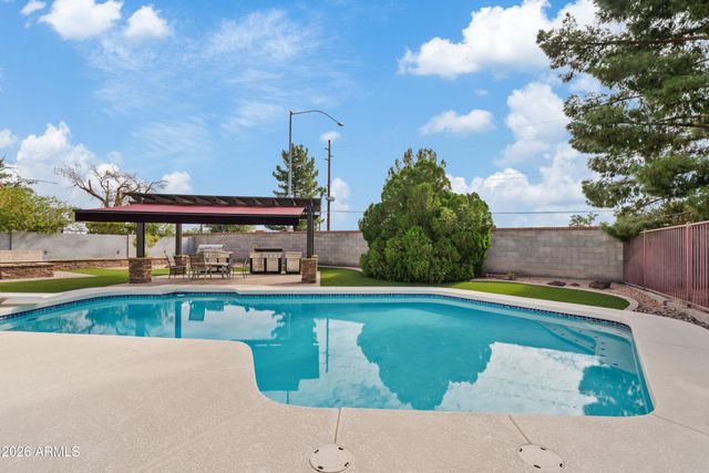 843 N WINTHROP Circle, Mesa, AZ 85213