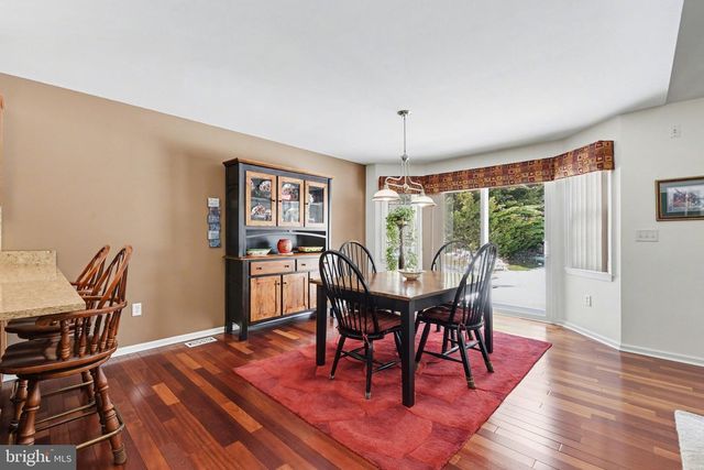 37 BLUE SPRUCE DR, Enola, PA 17025