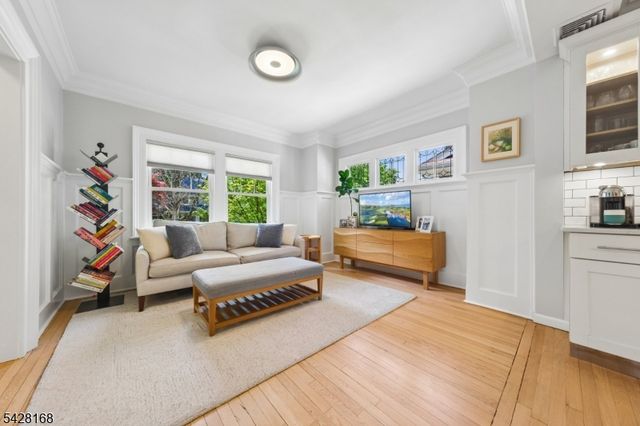 34 Prescott Ave, Montclair Twp., NJ 07042