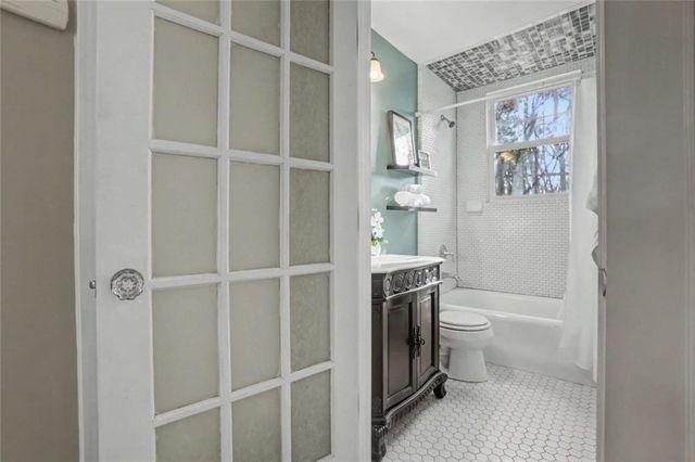 425 10th Street NE 22, Atlanta, GA 30309