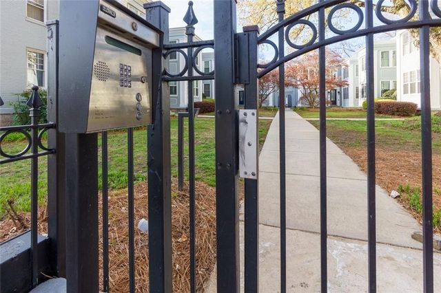 425 10th Street NE 22, Atlanta, GA 30309