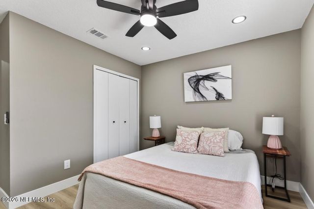 1380 HIGH PLAINS Drive W, Jacksonville, FL 32218