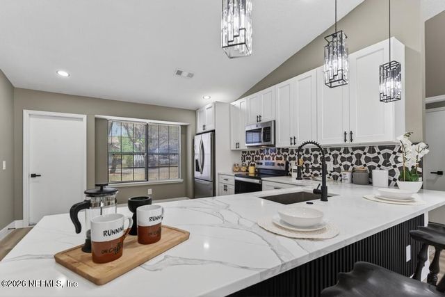 1380 HIGH PLAINS Drive W, Jacksonville, FL 32218