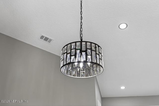 1380 HIGH PLAINS Drive W, Jacksonville, FL 32218