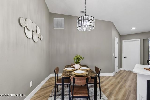 1380 HIGH PLAINS Drive W, Jacksonville, FL 32218